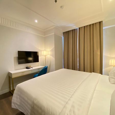 Maia Hotel Jakarta Extérieur photo