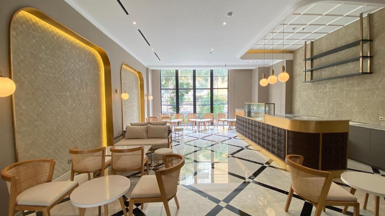 Maia Hotel Jakarta Extérieur photo