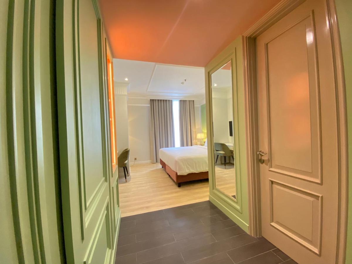Maia Hotel Jakarta Extérieur photo