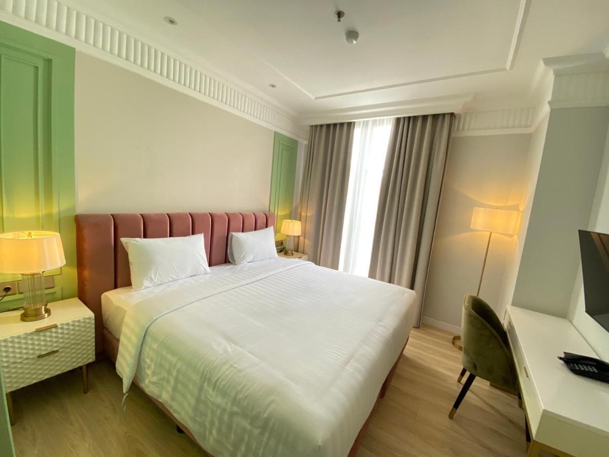 Maia Hotel Jakarta Extérieur photo