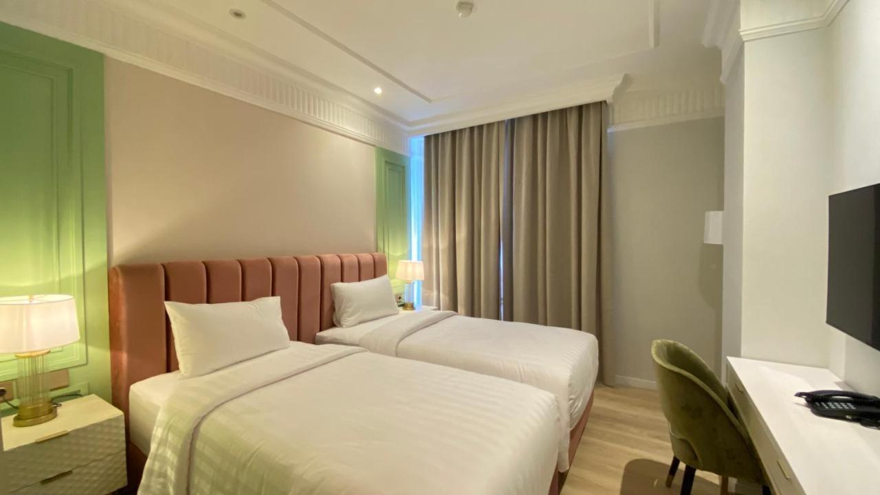 Maia Hotel Jakarta Extérieur photo