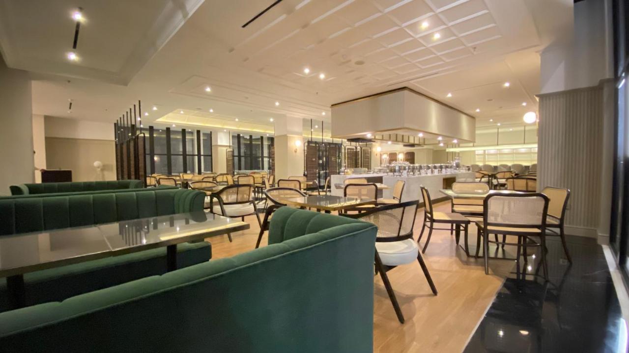 Maia Hotel Jakarta Extérieur photo