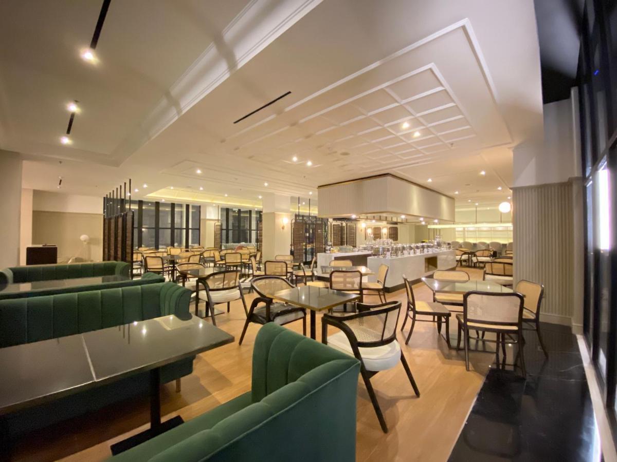 Maia Hotel Jakarta Extérieur photo
