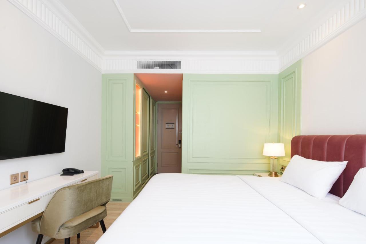 Maia Hotel Jakarta Extérieur photo