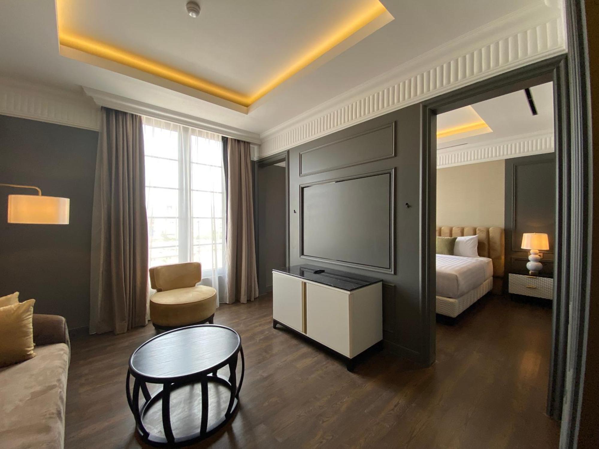 Maia Hotel Jakarta Extérieur photo